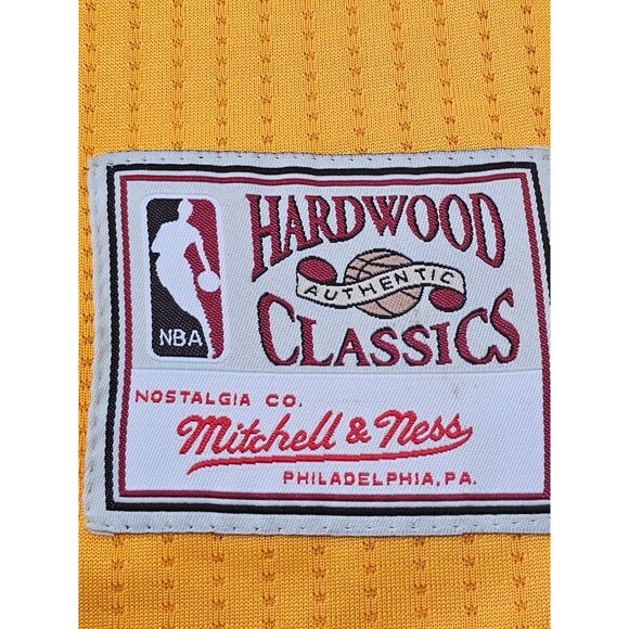 Mitchell & Ness Mens L Los Angeles Lakers Retro Magic Johnson #32 Jersey EUC - Picture 2 of 5